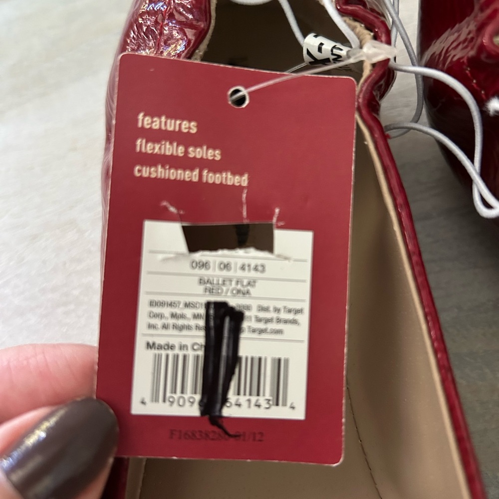 NIB Mossimo Supply Co. ONA Red Ballet Flats Patent Faux Leather Size 9 NEW - Picture 9 of 11